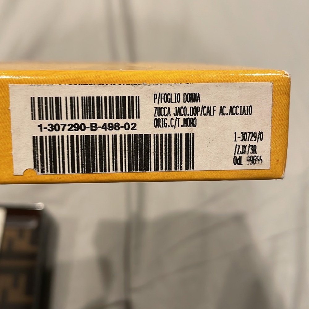 Fendi wallet - Picture 4 of 10